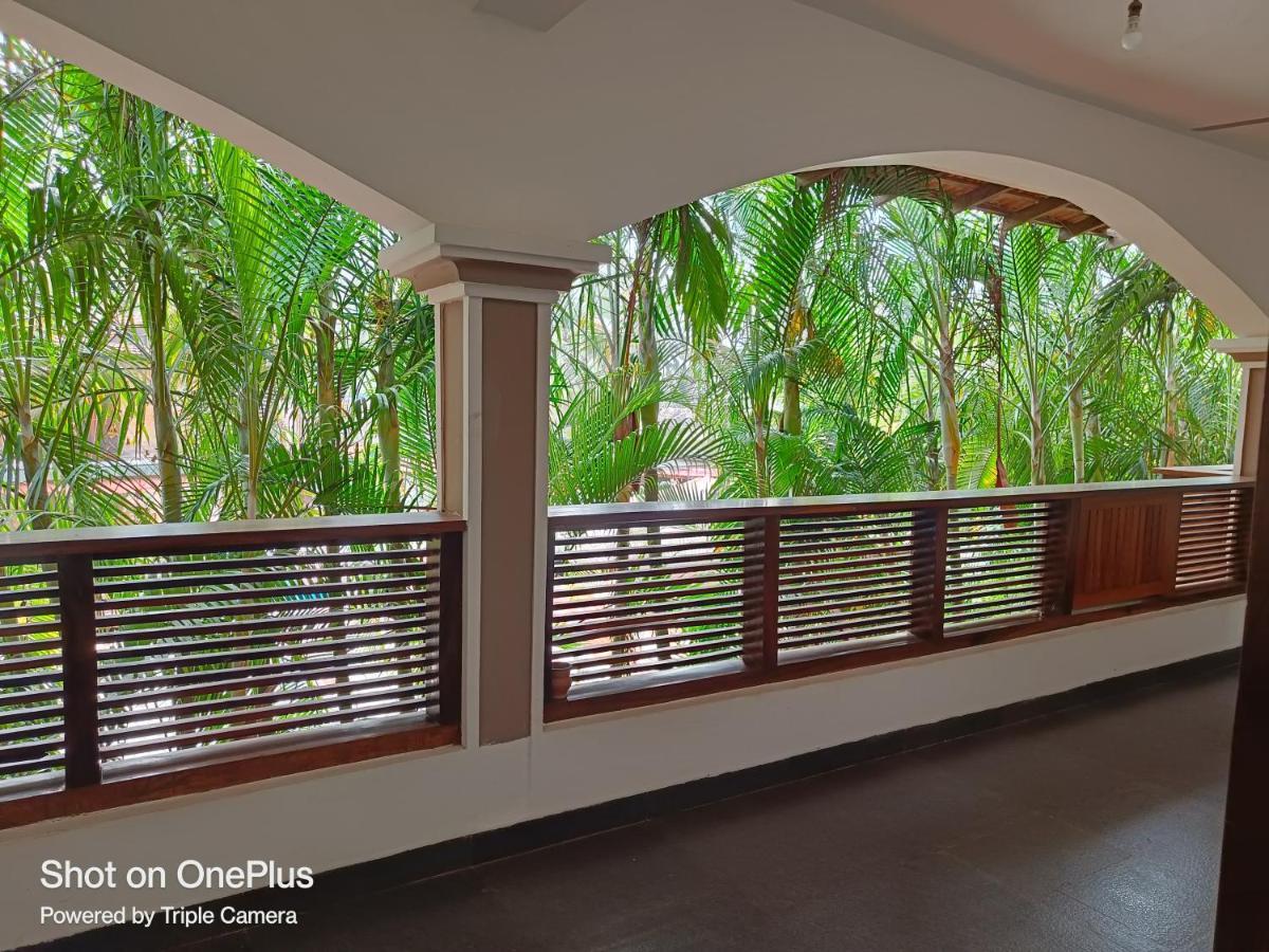 Dunhill Beach Resort Agonda Exteriör bild