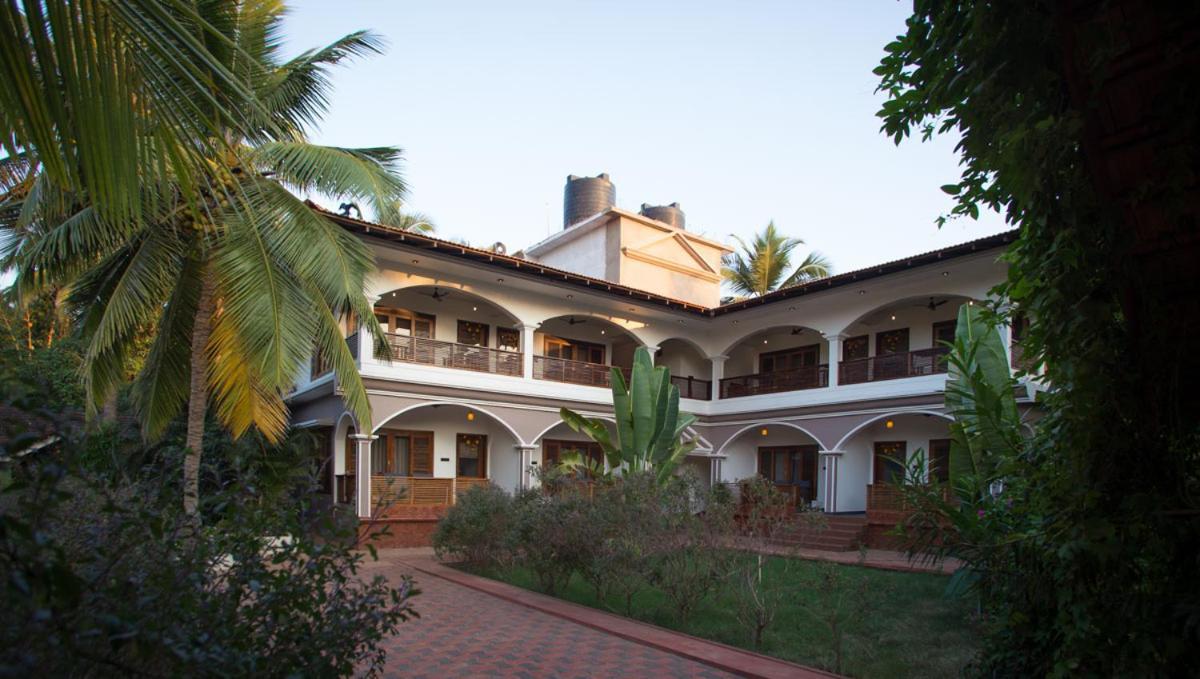 Dunhill Beach Resort Agonda Exteriör bild