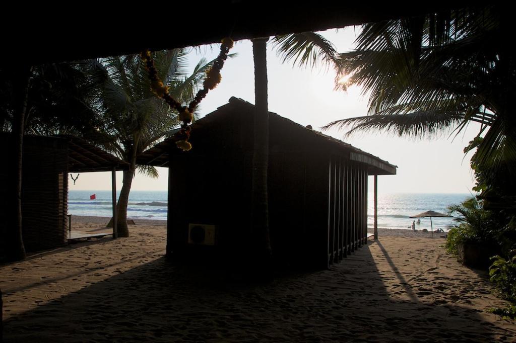 Dunhill Beach Resort Agonda Exteriör bild