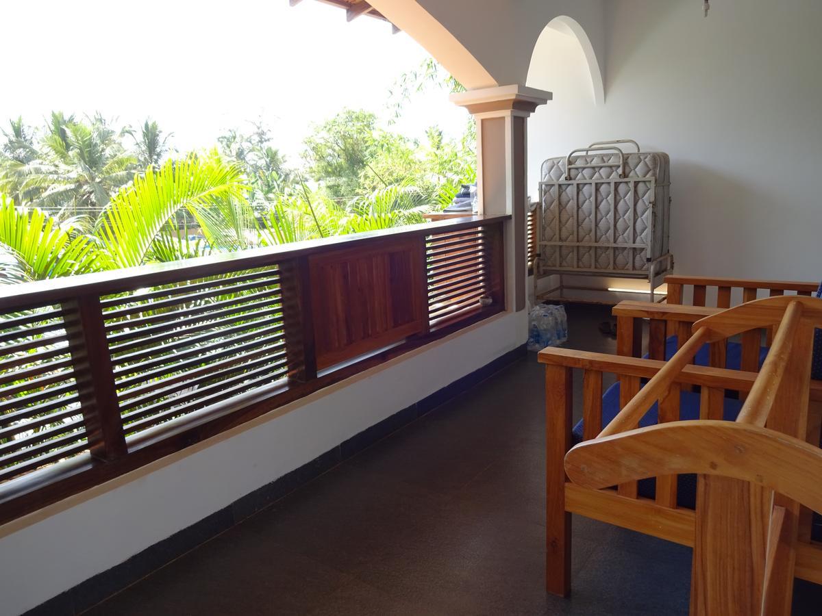 Dunhill Beach Resort Agonda Exteriör bild