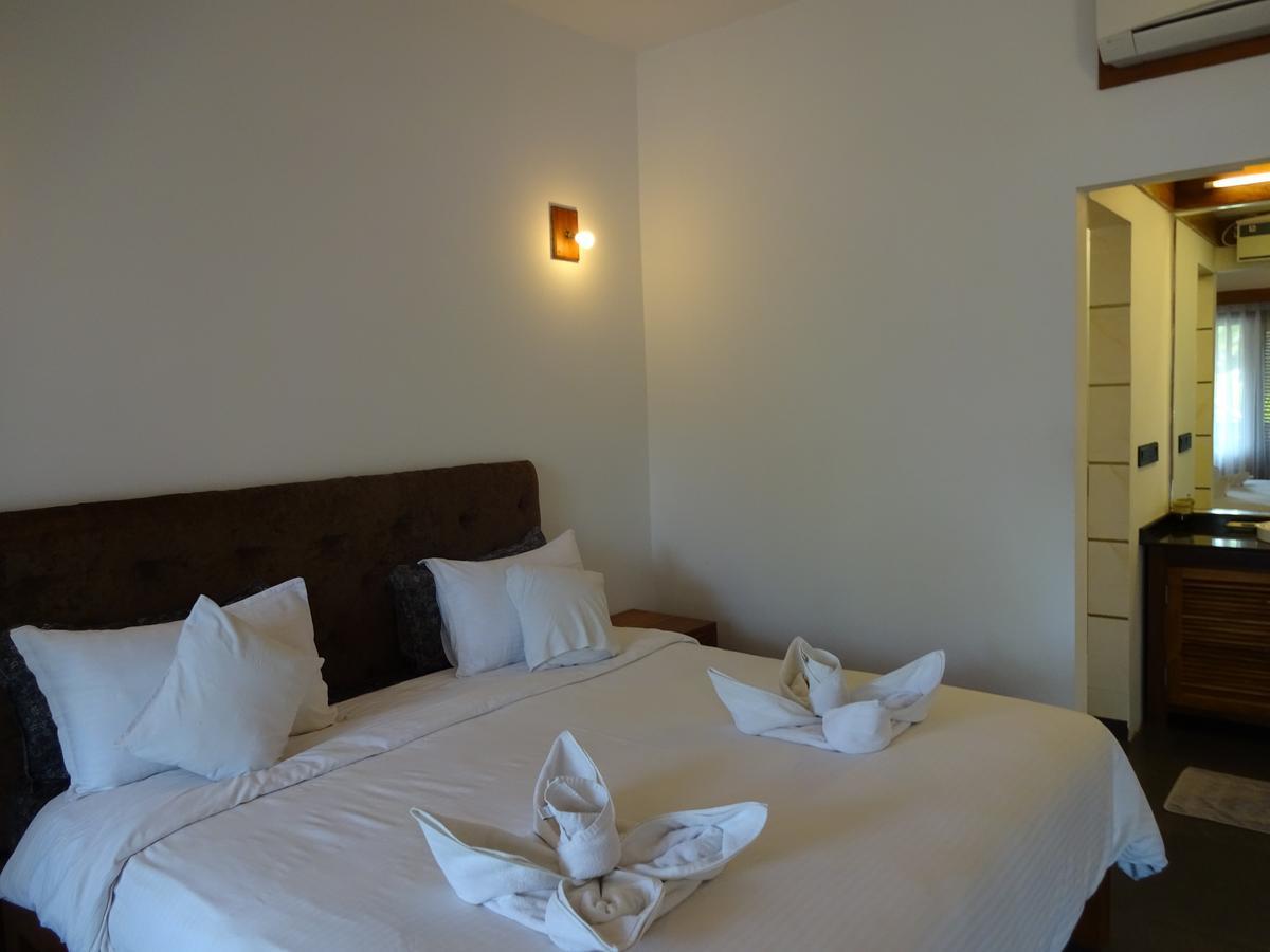 Dunhill Beach Resort Agonda Exteriör bild